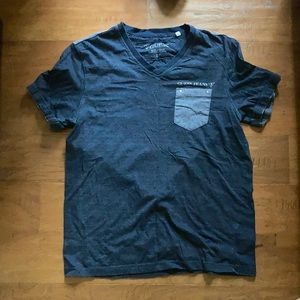 Men’s Guess t-shirt